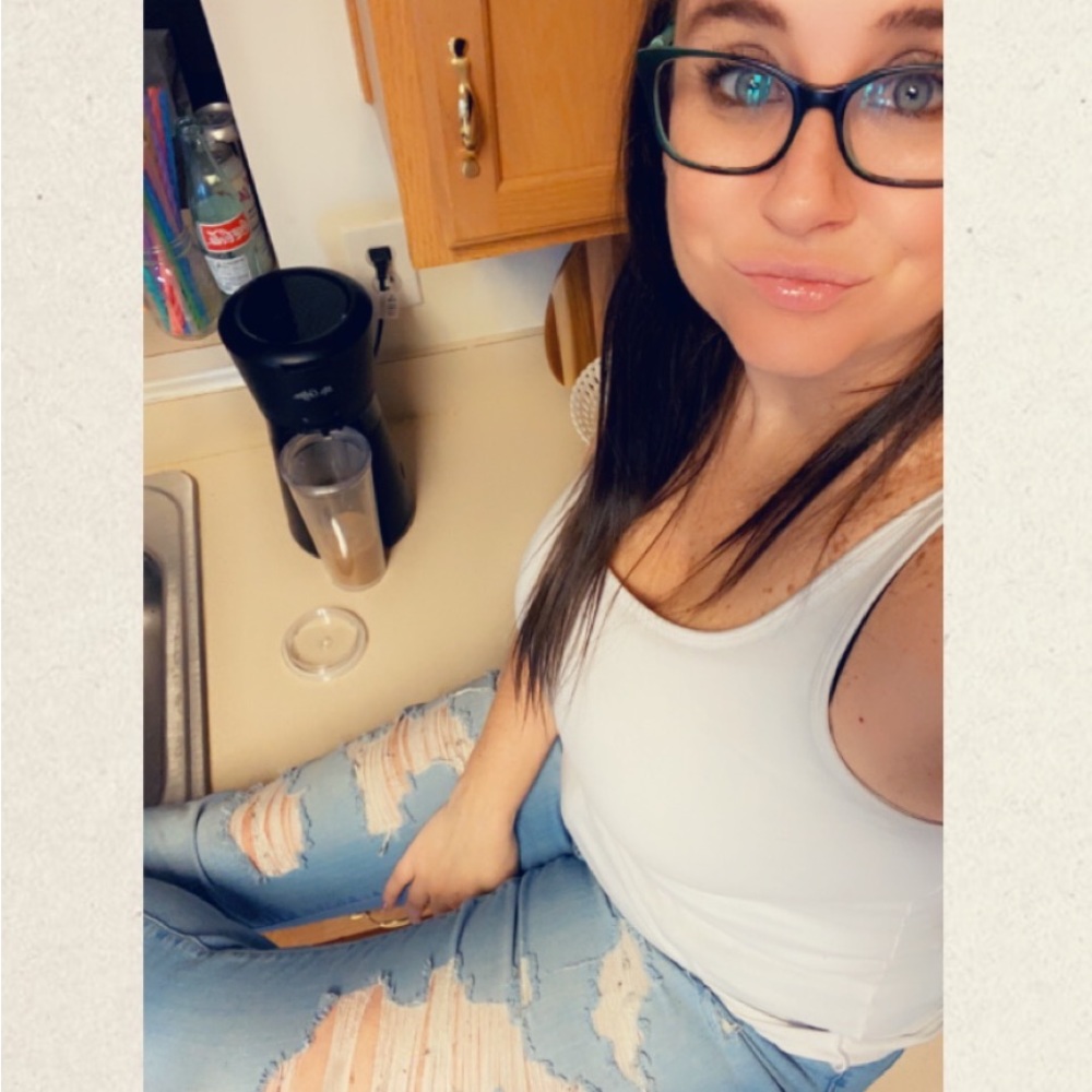 Meet your Posher, Whitney